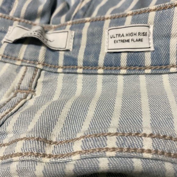 Kancan striped high waisted flare jeans - Picture 6 of 6